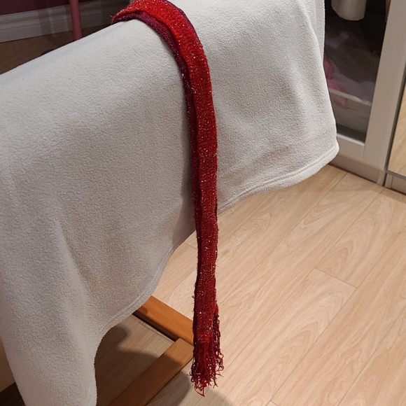 Sparkling Ombre Scarf - Picture 3 of 4